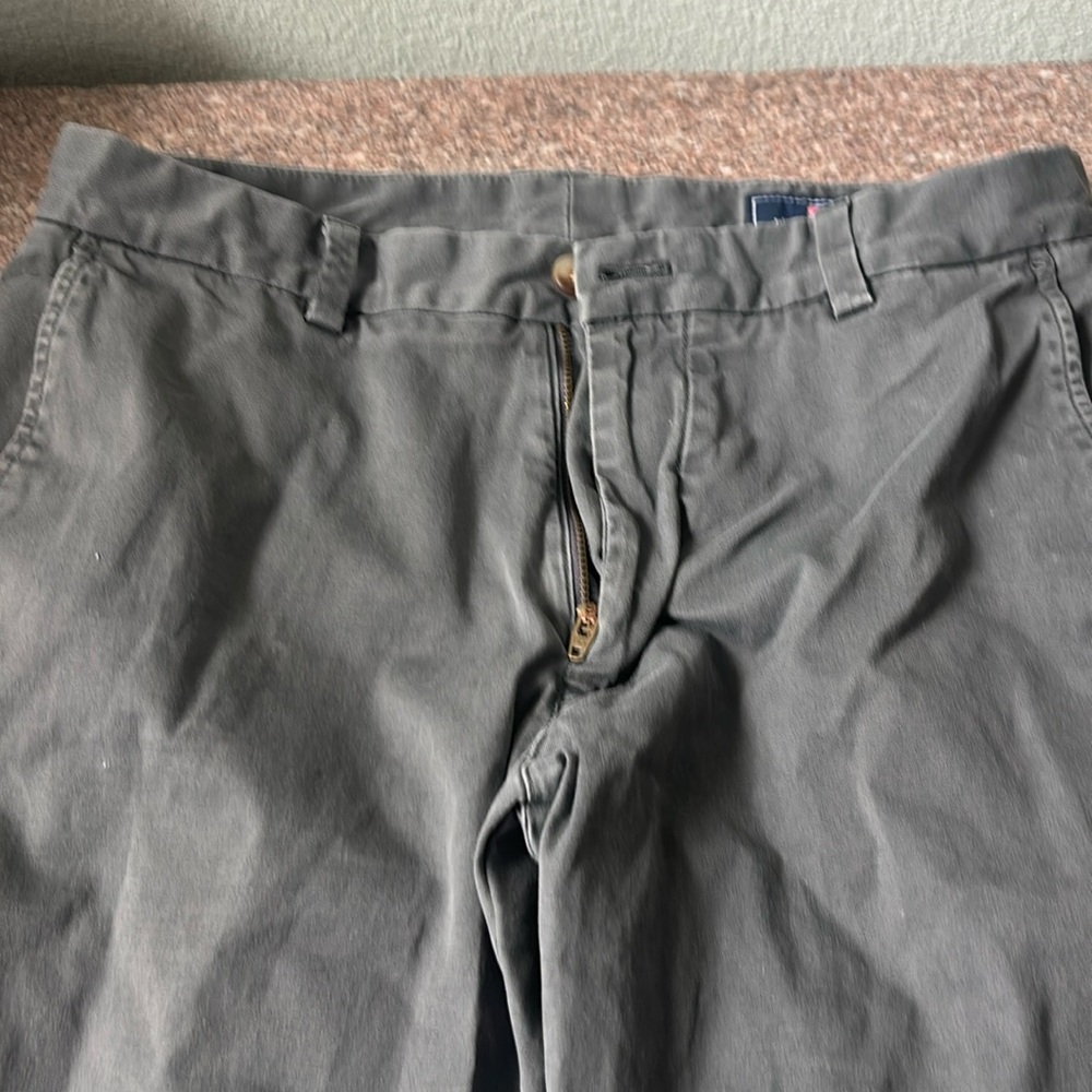 Vineyard vines gray breakers pants